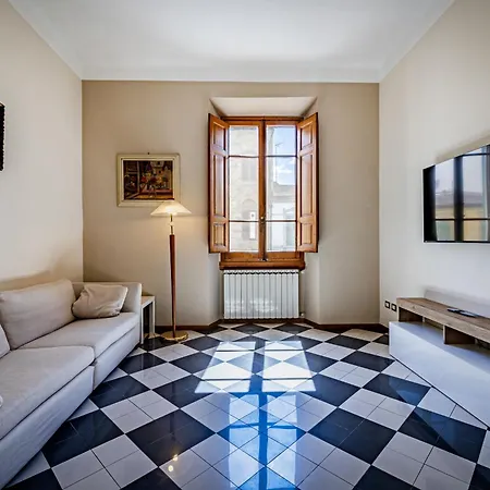Yd Elegant Near Tramvia Флоренция