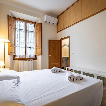 Апартаменты Yd Elegant Near Tramvia